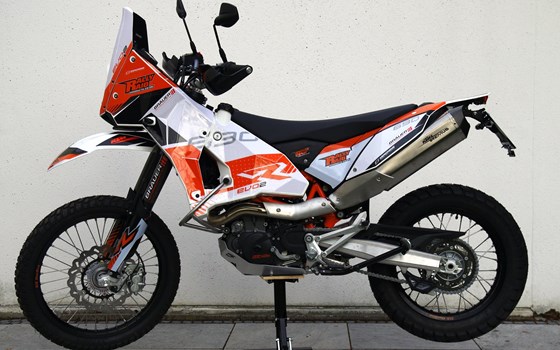 Umgebautes Motorrad KTM 690 LC4 Rally von Bräuer Motorradsport KG - Bild 1 Umgebautes Motorrad KTM 690 LC4 Rally von Bräuer Motorradsport KG - Bild 1