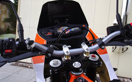 Umgebautes Motorrad KTM 690 LC4 Rally von Bräuer Motorradsport KG - Bild 9 Umgebautes Motorrad KTM 690 LC4 Rally von Bräuer Motorradsport KG - Bild 9
