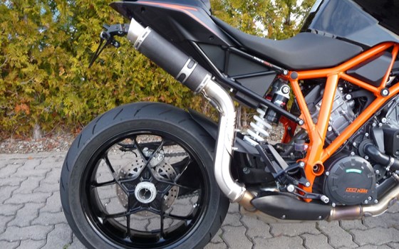 Umgebautes Motorrad KTM 1290 Super Duke von Bräuer Motorradsport KG - Bild 4 Umgebautes Motorrad KTM 1290 Super Duke von Bräuer Motorradsport KG - Bild 4