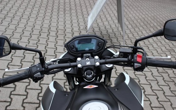 Umgebautes Motorrad Honda CB500F von Auto-und Motorradhaus Bürstadt GmbH - Bild 16 Umgebautes Motorrad Honda CB500F von Auto-und Motorradhaus Bürstadt GmbH - Bild 16