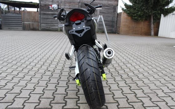 Umgebautes Motorrad Honda CB500F von Auto-und Motorradhaus Bürstadt GmbH - Bild 4 Umgebautes Motorrad Honda CB500F von Auto-und Motorradhaus Bürstadt GmbH - Bild 4