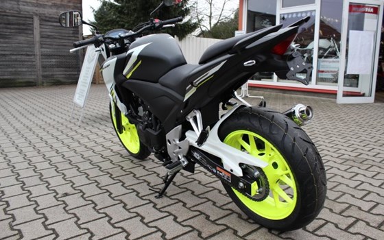 Umgebautes Motorrad Honda CB500F von Auto-und Motorradhaus Bürstadt GmbH - Bild 6 Umgebautes Motorrad Honda CB500F von Auto-und Motorradhaus Bürstadt GmbH - Bild 6