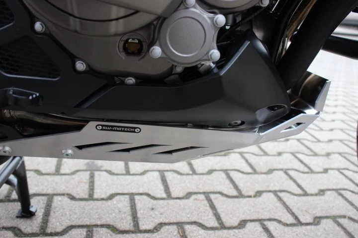 Umbgebautes Motorrad Honda VFR1200X Crosstourer Bild 11: Umbgebautes Motorrad Honda VFR1200X Crosstourer