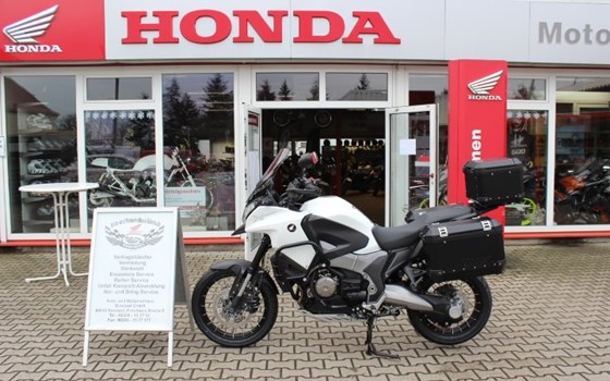 Umgebautes Motorrad Honda VFR1200X Crosstourer von Auto-und Motorradhaus Bürstadt GmbH - Bild 2 Umgebautes Motorrad Honda VFR1200X Crosstourer von Auto-und Motorradhaus Bürstadt GmbH - Bild 2