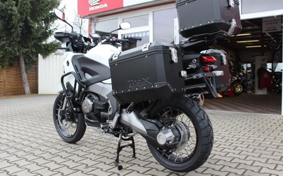 Umgebautes Motorrad Honda VFR1200X Crosstourer von Auto-und Motorradhaus Bürstadt GmbH - Bild 6 Umgebautes Motorrad Honda VFR1200X Crosstourer von Auto-und Motorradhaus Bürstadt GmbH - Bild 6