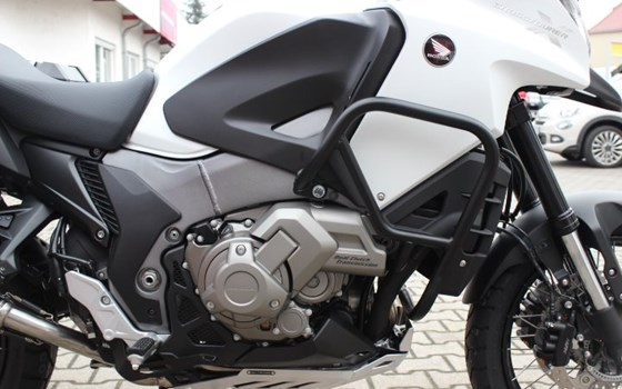 Umgebautes Motorrad Honda VFR1200X Crosstourer von Auto-und Motorradhaus Bürstadt GmbH - Bild 8 Umgebautes Motorrad Honda VFR1200X Crosstourer von Auto-und Motorradhaus Bürstadt GmbH - Bild 8