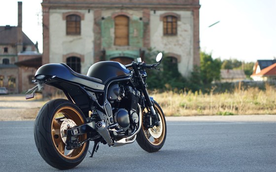 Umgebautes Motorrad Suzuki Bandit 1200 von Motorrad Bogoly KG - Bild 7 Umgebautes Motorrad Suzuki Bandit 1200 von Motorrad Bogoly KG - Bild 7