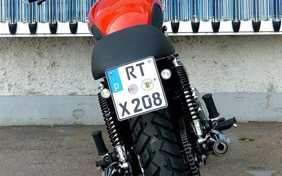 Umgebautes Motorrad Triumph Bonneville T100 von SBF TRIUMPH Bikes & Parts GmbH & Co.KG - Bild 14 Umgebautes Motorrad Triumph Bonneville T100 von SBF TRIUMPH Bikes & Parts GmbH & Co.KG - Bild 14