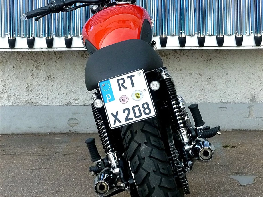 Umbgebautes Motorrad Triumph Bonneville T100 Bild 14: Umbgebautes Motorrad Triumph Bonneville T100