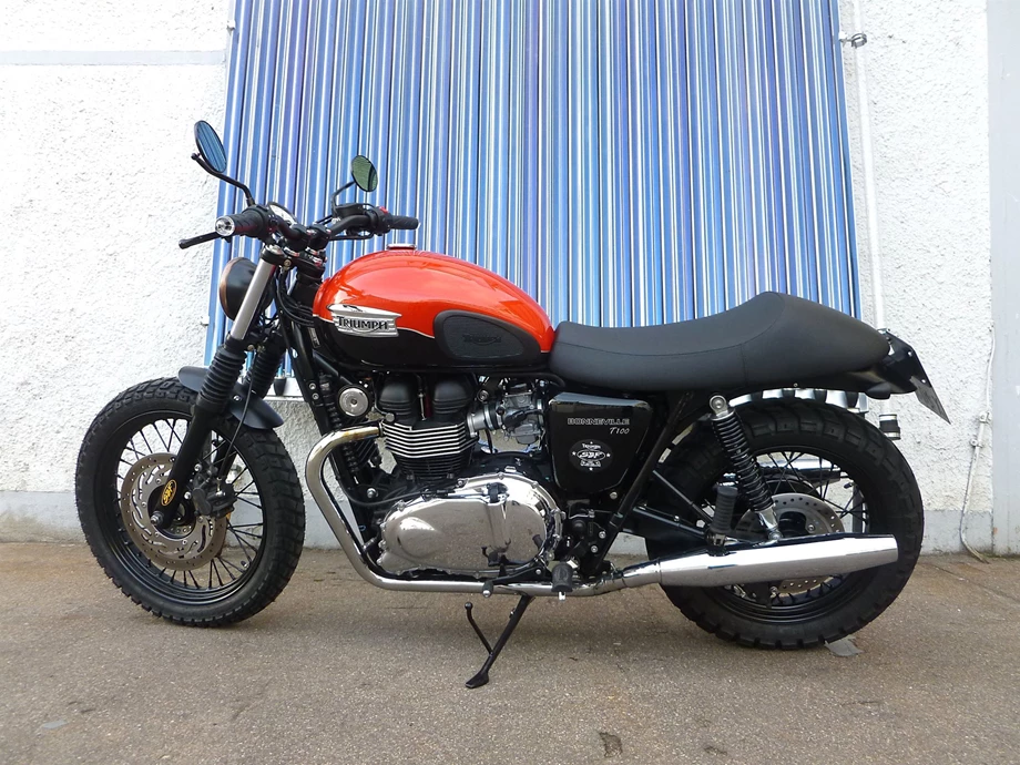 Umbgebautes Motorrad Triumph Bonneville T100 Bild 2: Umbgebautes Motorrad Triumph Bonneville T100