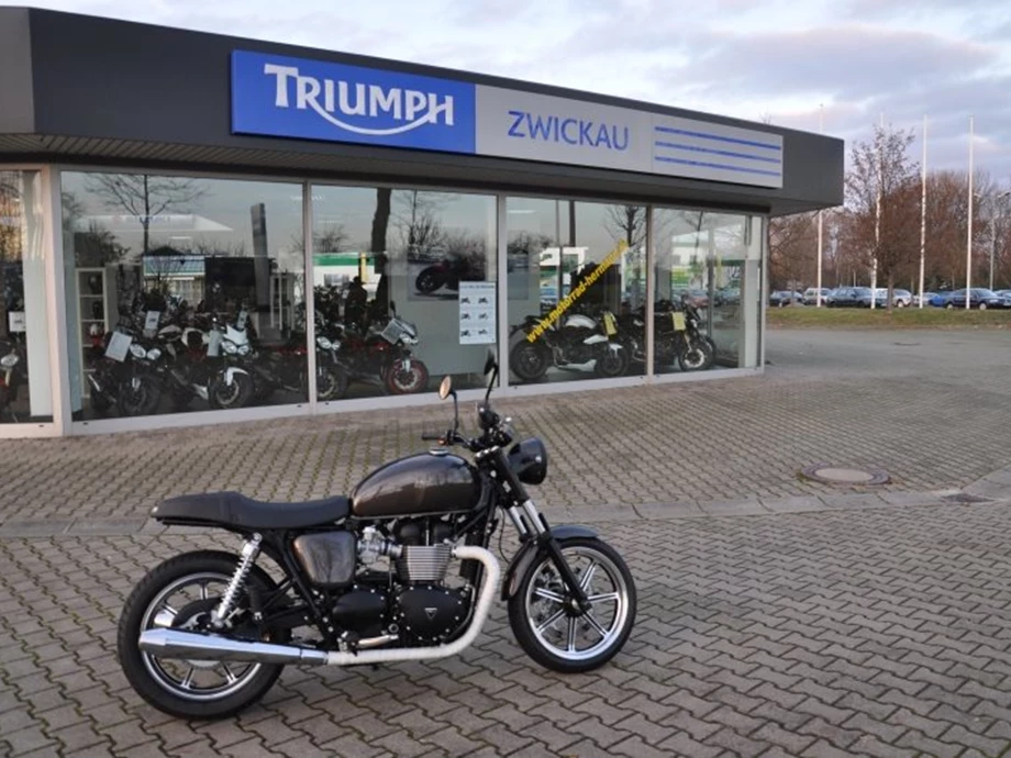 Umbgebautes Motorrad Triumph Bonneville Bild 13: Umbgebautes Motorrad Triumph Bonneville