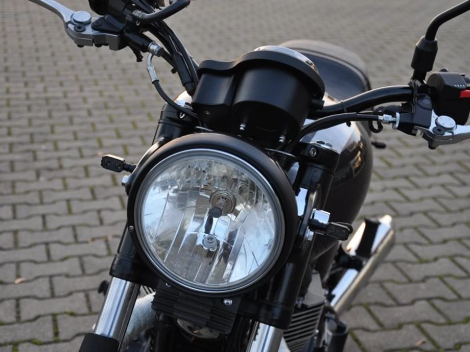 Umbgebautes Motorrad Triumph Bonneville Bild 4: Umbgebautes Motorrad Triumph Bonneville