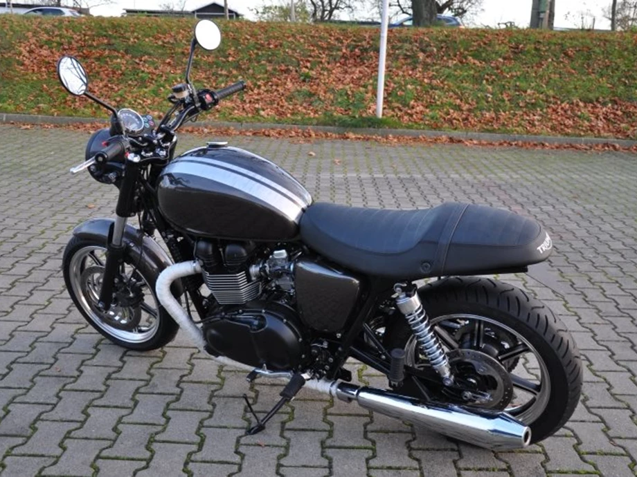 Umbgebautes Motorrad Triumph Bonneville Bild 5: Umbgebautes Motorrad Triumph Bonneville