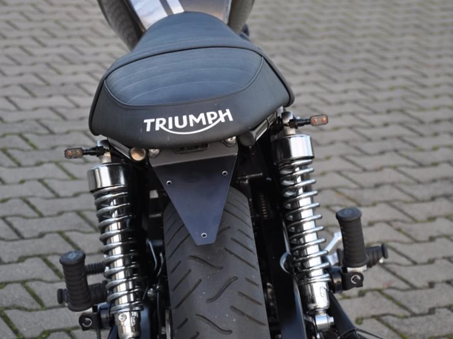 Umbgebautes Motorrad Triumph Bonneville Bild 9: Umbgebautes Motorrad Triumph Bonneville