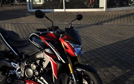 Umgebautes Motorrad Suzuki GSX-S1000 von Zweirad Hermann - Bild 2 Umgebautes Motorrad Suzuki GSX-S1000 von Zweirad Hermann - Bild 2