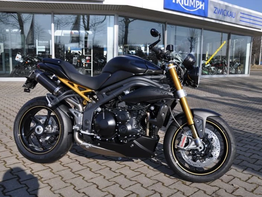 Umbgebautes Motorrad Triumph Speed Triple R Bild 9: Umbgebautes Motorrad Triumph Speed Triple R