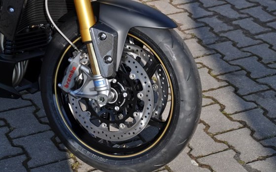 Umgebautes Motorrad Triumph Speed Triple R von Zweirad Hermann - Bild 7 Umgebautes Motorrad Triumph Speed Triple R von Zweirad Hermann - Bild 7
