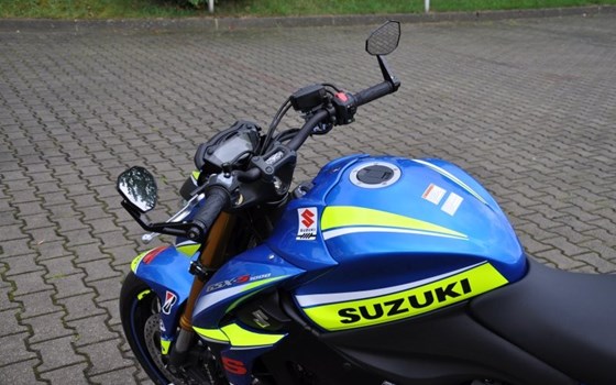 Umgebautes Motorrad Suzuki GSX-S1000 von Zweirad Hermann - Bild 13 Umgebautes Motorrad Suzuki GSX-S1000 von Zweirad Hermann - Bild 13