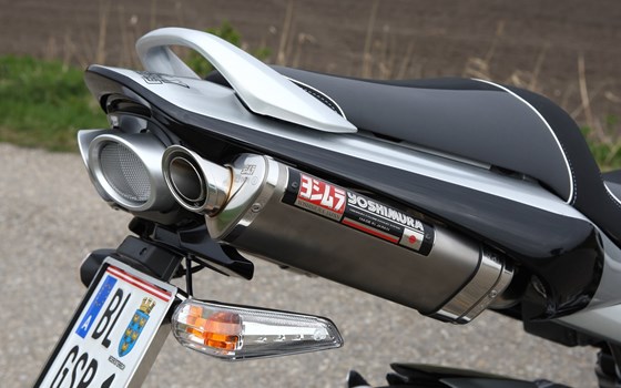Umgebautes Motorrad Suzuki GSR 600 von Motorrad Bogoly KG - Bild 4 Umgebautes Motorrad Suzuki GSR 600 von Motorrad Bogoly KG - Bild 4
