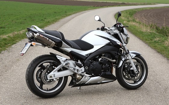 Umgebautes Motorrad Suzuki GSR 600 von Motorrad Bogoly KG - Bild 5 Umgebautes Motorrad Suzuki GSR 600 von Motorrad Bogoly KG - Bild 5
