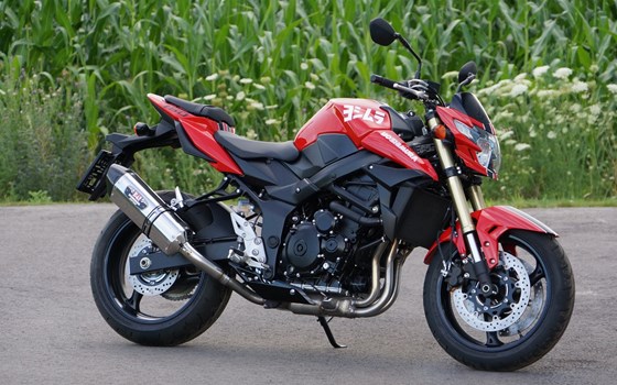 Umgebautes Motorrad Suzuki GSR 750 von Motorrad Bogoly KG - Bild 1 Umgebautes Motorrad Suzuki GSR 750 von Motorrad Bogoly KG - Bild 1
