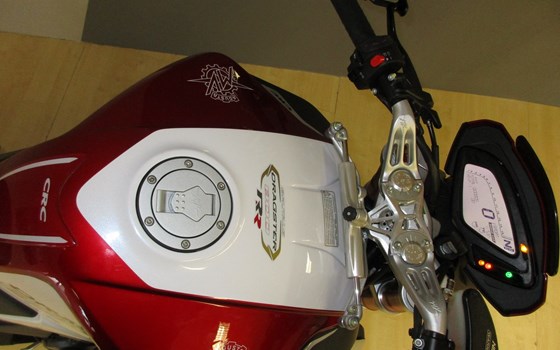 Umgebautes Motorrad MV Agusta Dragster 800 RR von Motorrad Scheunpflug e.K. - Bild 6 Umgebautes Motorrad MV Agusta Dragster 800 RR von Motorrad Scheunpflug e.K. - Bild 6