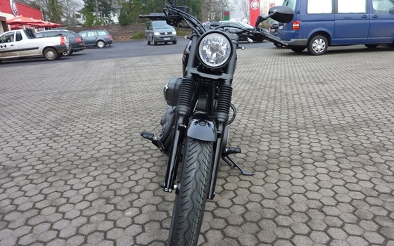 Umgebautes Motorrad Yamaha XV 950 von Zweirad-Center Zöller - Bild 10 Umgebautes Motorrad Yamaha XV 950 von Zweirad-Center Zöller - Bild 10