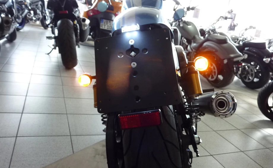 Umbgebautes Motorrad Yamaha XV950 Racer Bild 16: Umbgebautes Motorrad Yamaha XV950 Racer