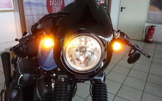 Umgebautes Motorrad Yamaha XV950 Racer von Zweirad-Center Zöller - Bild 19 Umgebautes Motorrad Yamaha XV950 Racer von Zweirad-Center Zöller - Bild 19