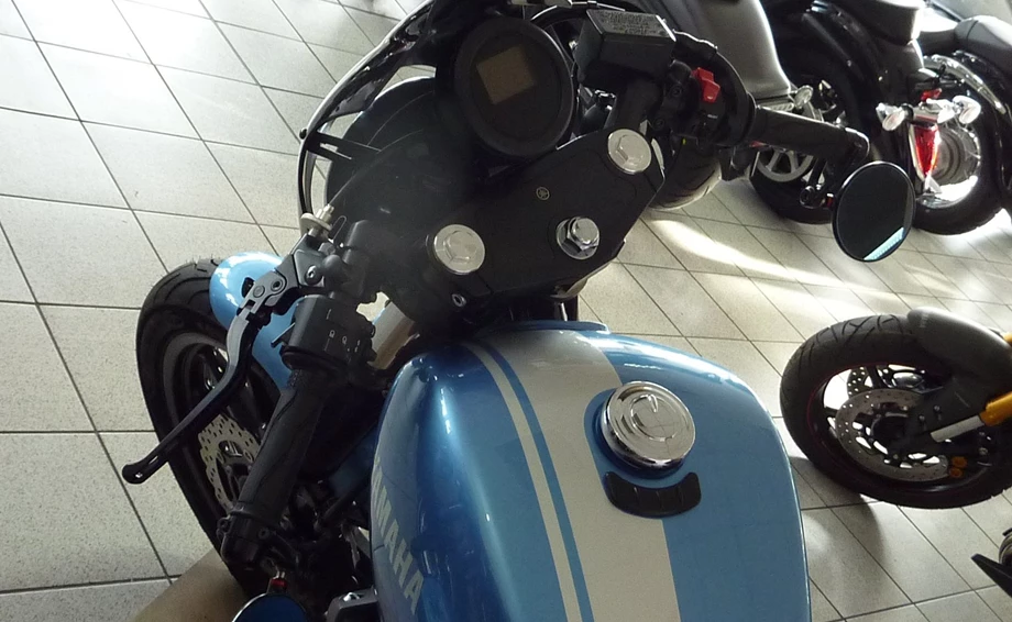 Umbgebautes Motorrad Yamaha XV950 Racer Bild 8: Umbgebautes Motorrad Yamaha XV950 Racer