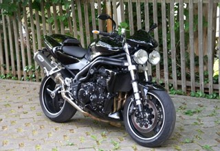 Triumph Speed Triple 955i
