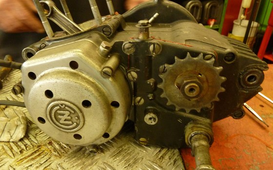 Umgebautes Motorrad CZ 125 von Zweirad Schneider Inh. Gerd Schneider - Bild 3 Umgebautes Motorrad CZ 125 von Zweirad Schneider Inh. Gerd Schneider - Bild 3