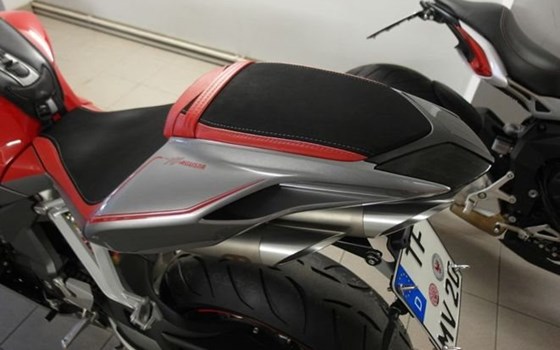 Umgebautes Motorrad MV Agusta F4 1000 R von A.T.T.-Tiedemann-Motorräder e.Kfm - Bild 13 Umgebautes Motorrad MV Agusta F4 1000 R von A.T.T.-Tiedemann-Motorräder e.Kfm - Bild 13