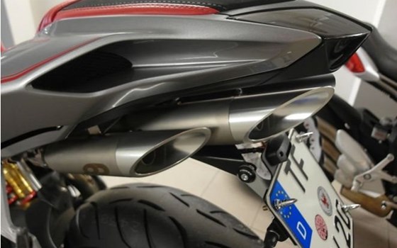 Umgebautes Motorrad MV Agusta F4 1000 R von A.T.T.-Tiedemann-Motorräder e.Kfm - Bild 17 Umgebautes Motorrad MV Agusta F4 1000 R von A.T.T.-Tiedemann-Motorräder e.Kfm - Bild 17