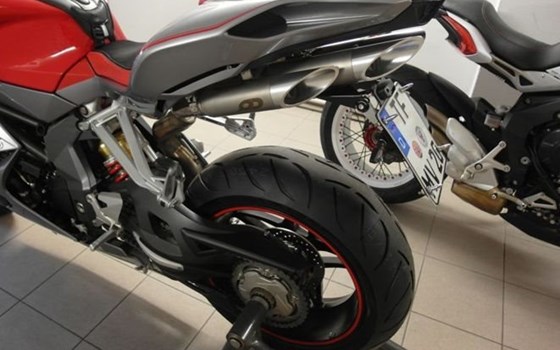 Umgebautes Motorrad MV Agusta F4 1000 R von A.T.T.-Tiedemann-Motorräder e.Kfm - Bild 18 Umgebautes Motorrad MV Agusta F4 1000 R von A.T.T.-Tiedemann-Motorräder e.Kfm - Bild 18