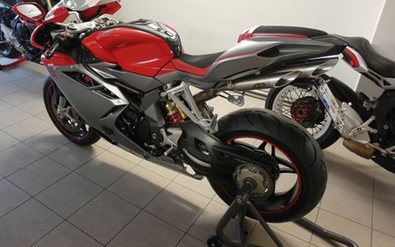 Umgebautes Motorrad MV Agusta F4 1000 R von A.T.T.-Tiedemann-Motorräder e.Kfm - Bild 21 Umgebautes Motorrad MV Agusta F4 1000 R von A.T.T.-Tiedemann-Motorräder e.Kfm - Bild 21