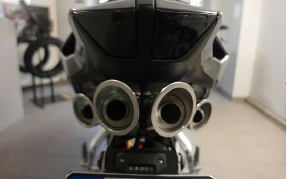Umgebautes Motorrad MV Agusta F4 1000 R von A.T.T.-Tiedemann-Motorräder e.Kfm - Bild 4 Umgebautes Motorrad MV Agusta F4 1000 R von A.T.T.-Tiedemann-Motorräder e.Kfm - Bild 4