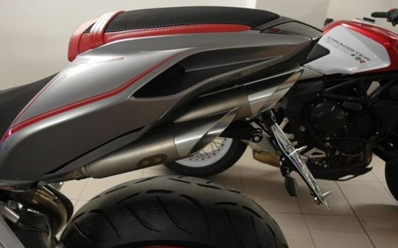 Umgebautes Motorrad MV Agusta F4 1000 R von A.T.T.-Tiedemann-Motorräder e.Kfm - Bild 9 Umgebautes Motorrad MV Agusta F4 1000 R von A.T.T.-Tiedemann-Motorräder e.Kfm - Bild 9