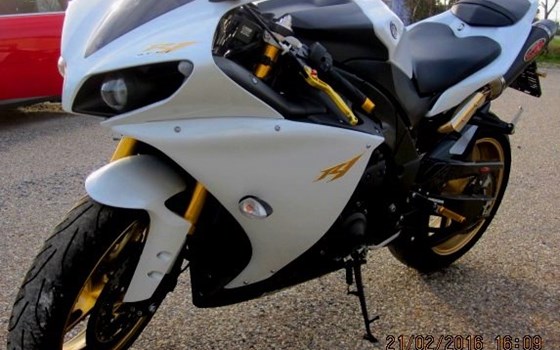 Umgebautes Motorrad Yamaha R1 von ponysee - Bild 2 Umgebautes Motorrad Yamaha R1 von ponysee - Bild 2