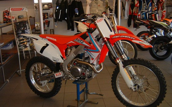 Umgebautes Motorrad Honda CRF450R von Lutz-Motorsport - Bild 1 Umgebautes Motorrad Honda CRF450R von Lutz-Motorsport - Bild 1