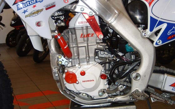 Umgebautes Motorrad Honda CRF450R von Lutz-Motorsport - Bild 3 Umgebautes Motorrad Honda CRF450R von Lutz-Motorsport - Bild 3