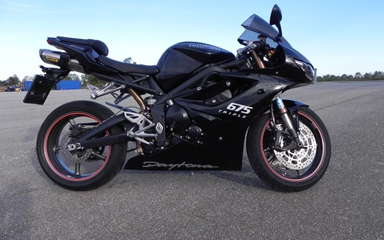 Umgebautes Motorrad Triumph Daytona 675 von WieselBua - Bild 1 Umgebautes Motorrad Triumph Daytona 675 von WieselBua - Bild 1