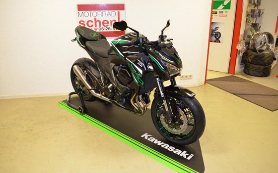 Umgebautes Motorrad Kawasaki Z 800 von Motorrad Schenk Idstein GbR. - Bild 10 Umgebautes Motorrad Kawasaki Z 800 von Motorrad Schenk Idstein GbR. - Bild 10