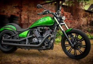 Kawasaki VN 900 Custom