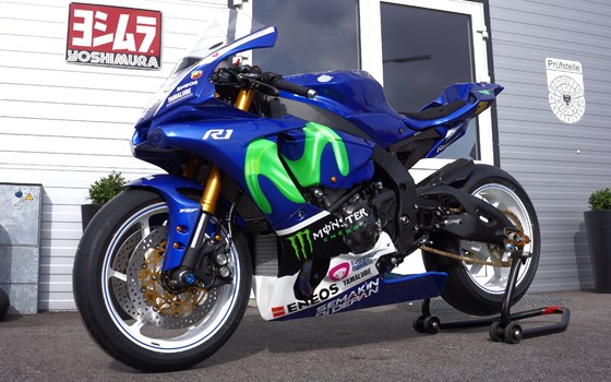 Umgebautes Motorrad Yamaha R1 von Motorrad Bogoly KG - Bild 2 Umgebautes Motorrad Yamaha R1 von Motorrad Bogoly KG - Bild 2