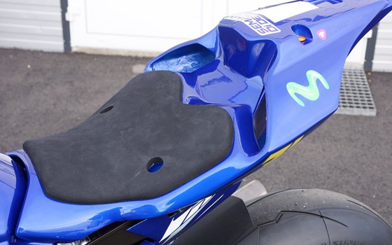 Umgebautes Motorrad Yamaha R1 von Motorrad Bogoly KG - Bild 6 Umgebautes Motorrad Yamaha R1 von Motorrad Bogoly KG - Bild 6