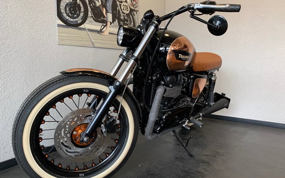 Umgebautes Motorrad Triumph Bonneville T100 von Pat-Bikes AG - Bild 4 Umgebautes Motorrad Triumph Bonneville T100 von Pat-Bikes AG - Bild 4