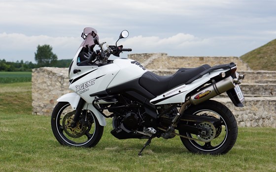 Umgebautes Motorrad Suzuki V-Strom 1000 von Motorrad Bogoly KG - Bild 4 Umgebautes Motorrad Suzuki V-Strom 1000 von Motorrad Bogoly KG - Bild 4