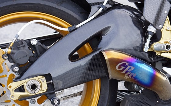 Umgebautes Motorrad Suzuki GSX-R 750 von Motorrad Bogoly KG - Bild 10 Umgebautes Motorrad Suzuki GSX-R 750 von Motorrad Bogoly KG - Bild 10