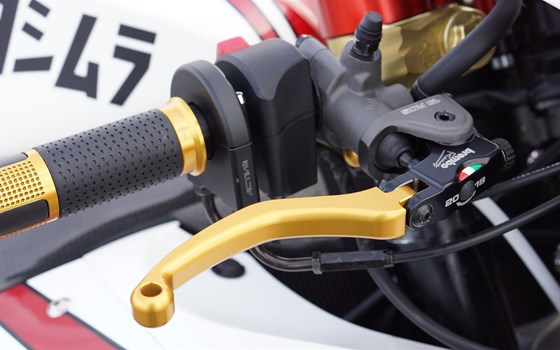 Umgebautes Motorrad Suzuki GSX-R 750 von Motorrad Bogoly KG - Bild 8 Umgebautes Motorrad Suzuki GSX-R 750 von Motorrad Bogoly KG - Bild 8